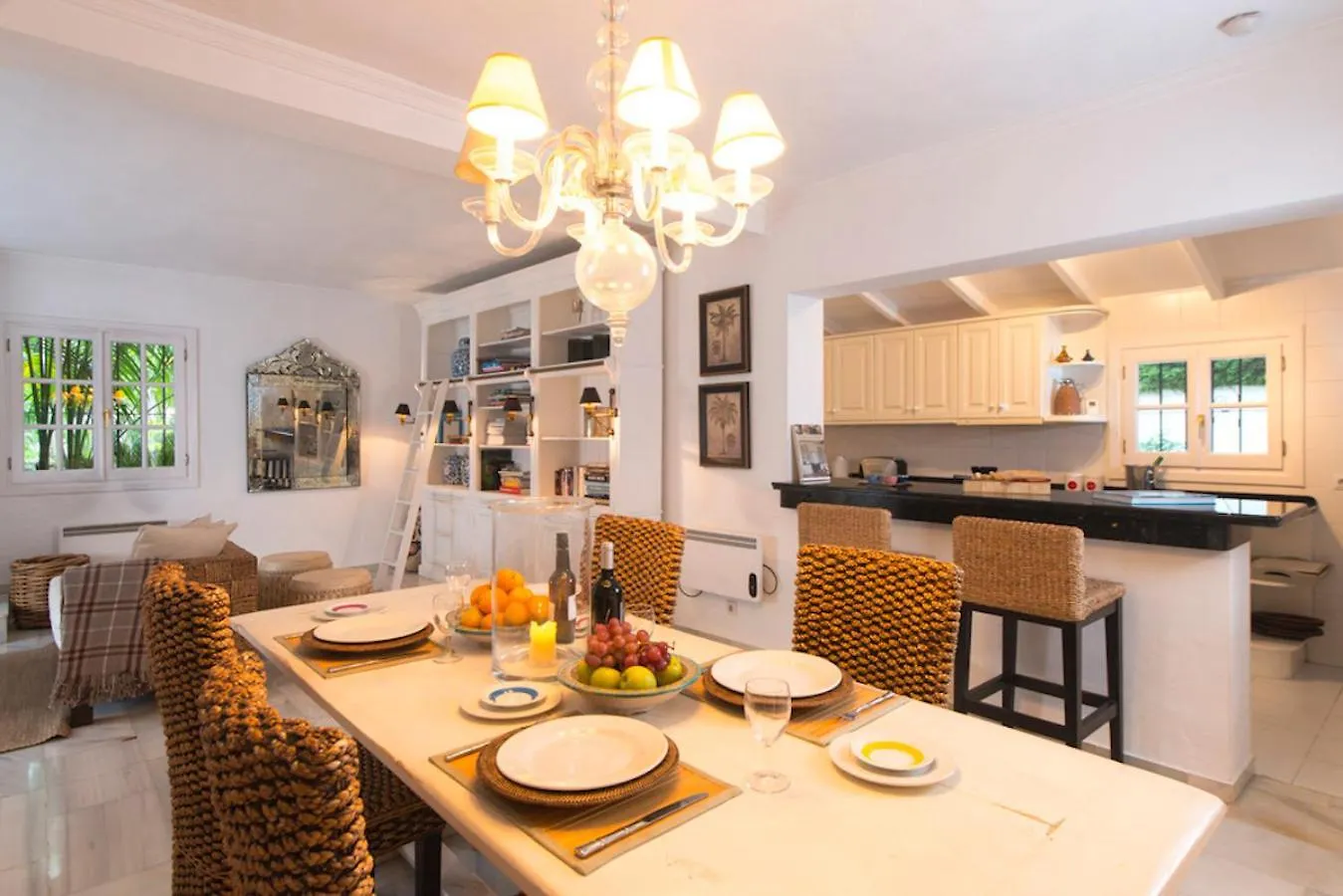 Villa In A Palm Tree Plantation ماربيا